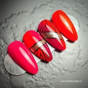 Inspirace nail art neon
